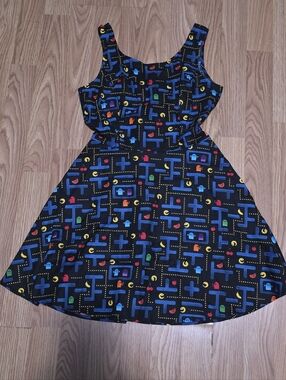 Retrolicious Sleeveless Pac Man Gamer Girl Dress